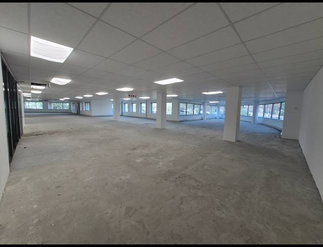 858M² OFFICE TO LET IN WOODMEAD